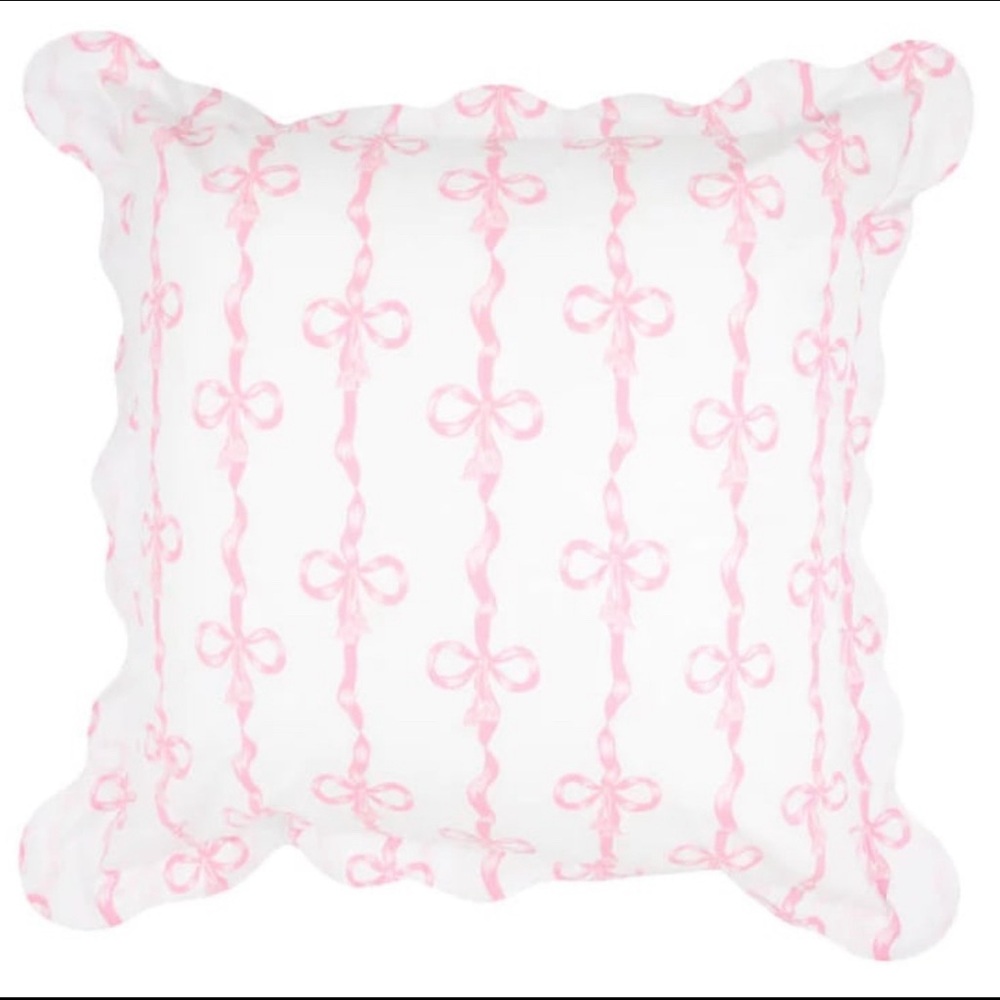 The Beaufort bonnet company tassel & trim scallop sham set of 2